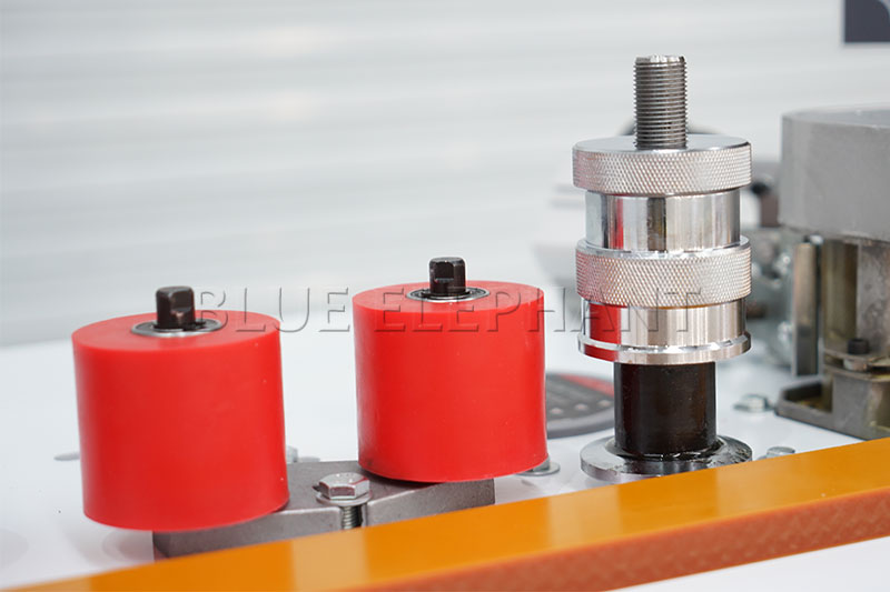 曲直線封邊機、